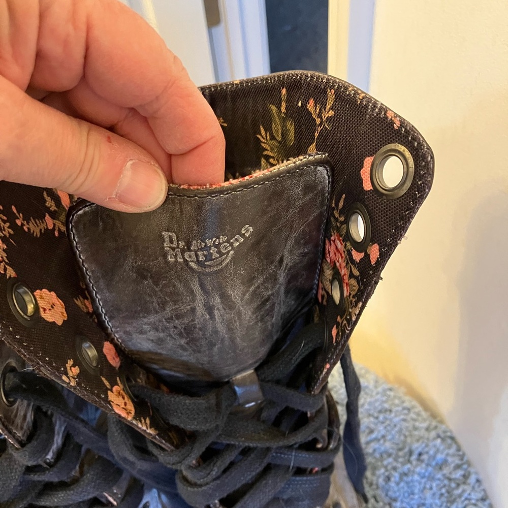 Dr. Martens 1914 Triumph Floral Lined Combat Boots - Picture 7 of 13